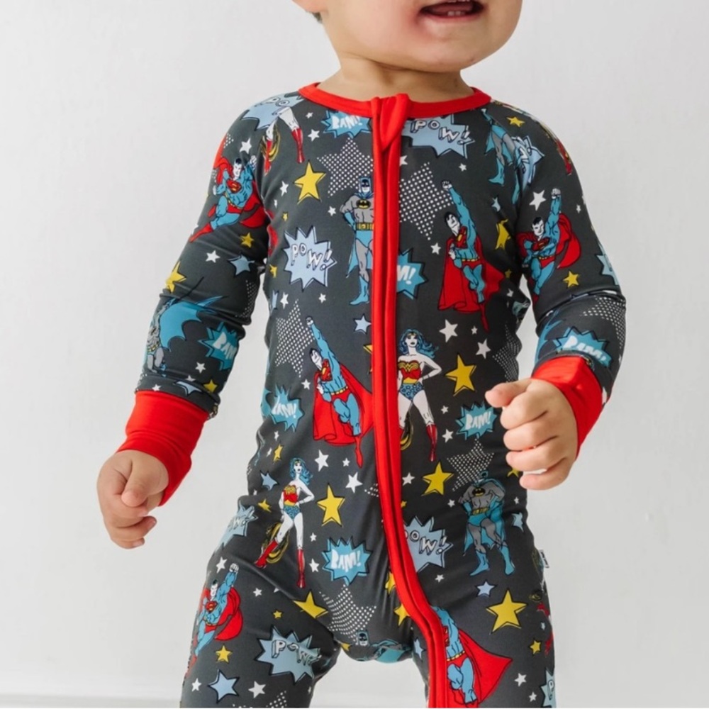 EUC Little Sleepies baby gray Justice League bamboo zippy 0-3 months
